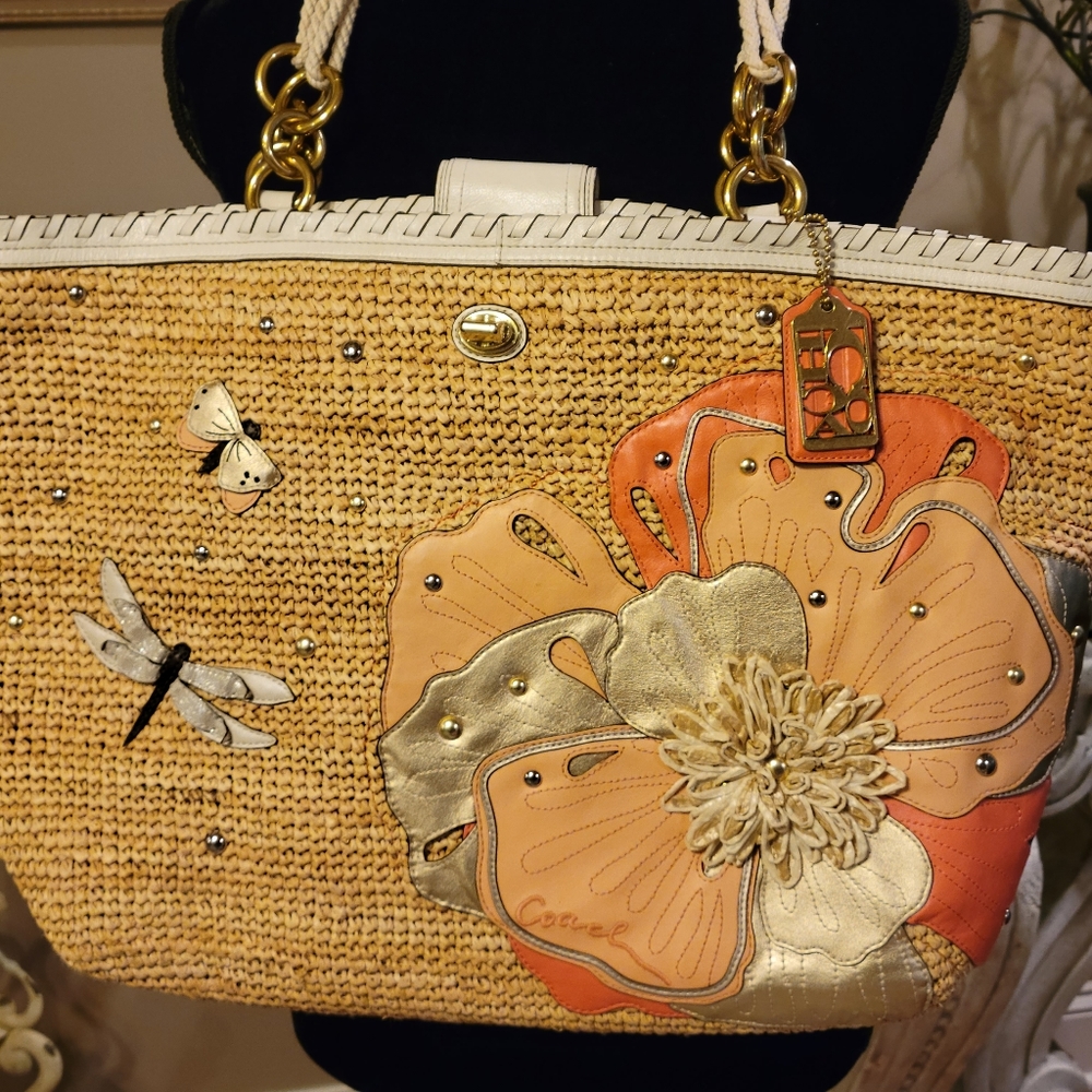 Coach Limited Edition Hamptons Editorial Weekend Straw Dragonfly Flower Tote 213 - Picture 3 of 16